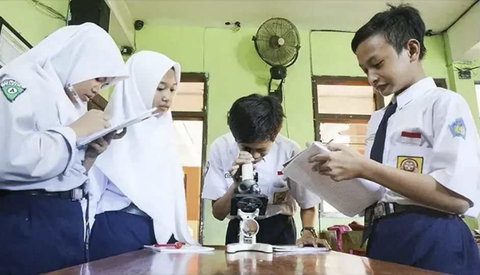 Aplikasi Sekolah